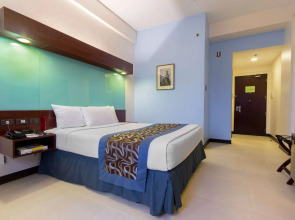 Microtel by Wyndham Mall of Asia