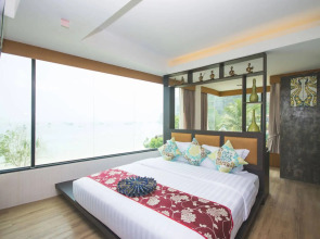 Phi Phi Nice Beach Hotel Hip