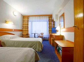 Отель Спутник