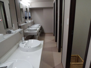 Beagle Tokyo Hostel and Apartments