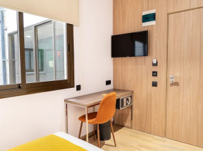 Отель Caledonian