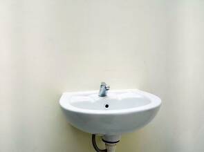 OYO 1642 Penginapan Anggrek Syariah 2