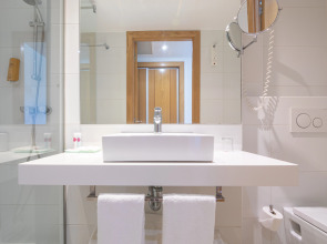 Отель JS Alcudi Mar