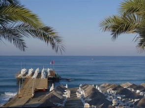 Quattro Beach Spa & Resort Hotel