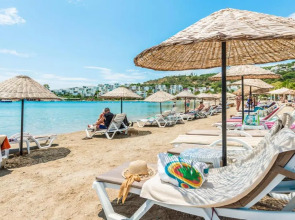 Costa Bitezhan Hotel