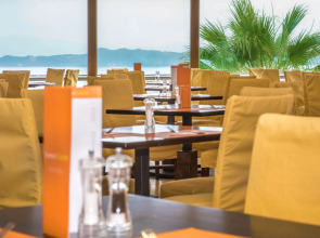 Aristoteles Holiday Resort & Spa