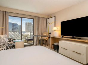 Hilton San Diego Gaslamp Quarter