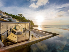 Отель The Shore at Katathani