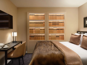 The Resident Victoria