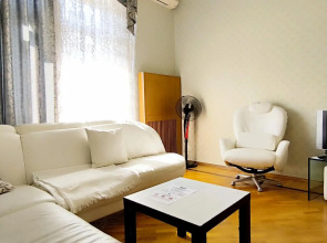 Tverskaya Street (Тверская Стрит) на улице Тверская 6 строение 1