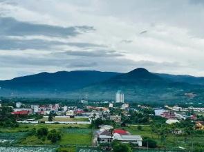The Square Kampot Hotel