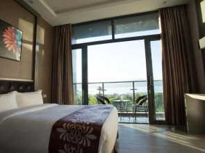 Vienna Hotel (Newly Renovated 2025)