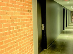 Hotel O Crossroads Hotel