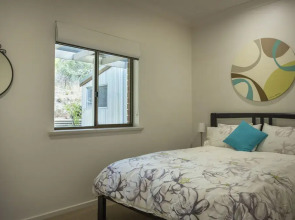 131 Your Vineyard Home in the heart of the Vale