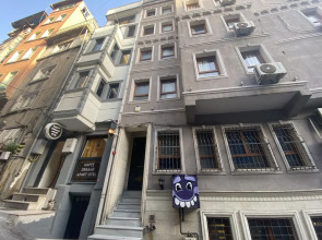 Happy Dreams Apart Hotel