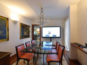 Like Home - Boutique Hotel