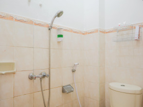 OYO 1111 Pasar Baru Inn