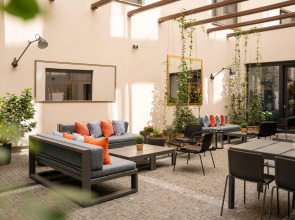 Отель INNSIDE by Melia Prague Old Town