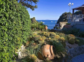 Strand Hotel Terme Delfini