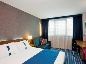 Holiday Inn Express Lisbon - Alfragide by IHG