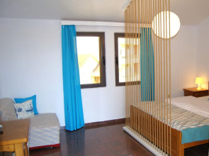 Yeshill Apart & Studio