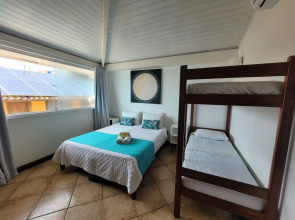 Bamboo Búzios Hostel