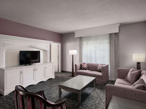 Anaheim Majestic Garden Hotel