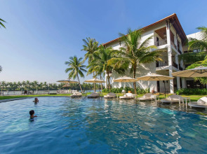 River Beach Resort and Residences