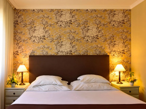 Pestana Village Garden Hotel