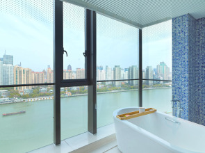 Hotel Indigo Shanghai on The Bund by IHG