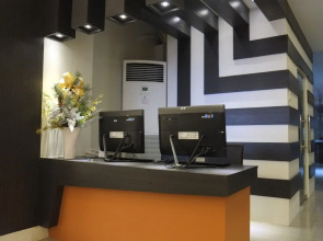 Southpole Central Hotel