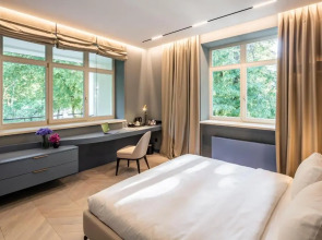 Отель Lion’s Castle