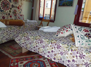 Chora Guesthouse