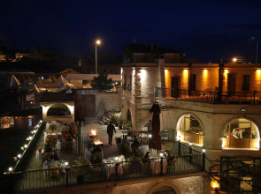 Hermes Cave Hotel