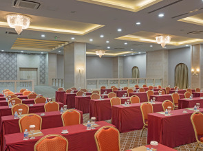 Royal Holiday Palace