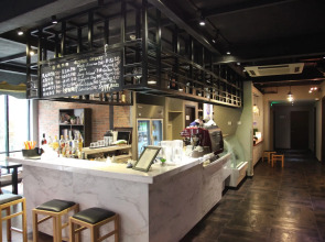 Fish Inn East Nanjing Road