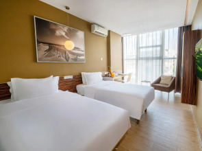 Colour Inn Shenzhen Dongmen Branch