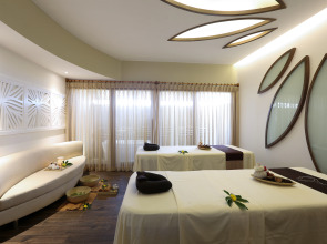 Sandy Beach Non Nuoc Resort