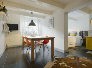 CoHo Apartment Suites