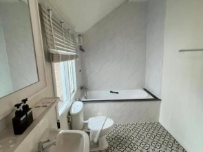 RQ THEVA Heritique Baan Praya Dinsor Road