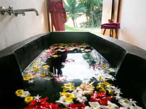 UTMT Underneath the Mango Tree Beach & Spa