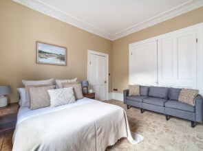 The New Cross Premier Room