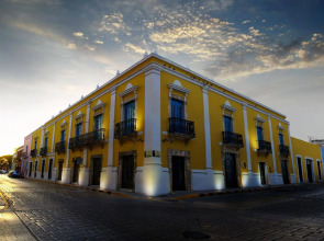 Hotel Plaza Colonial