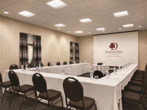 DoubleTree by Hilton Boston - Downtown