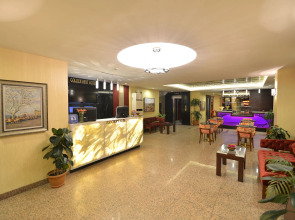 Golden Siyav Hotel