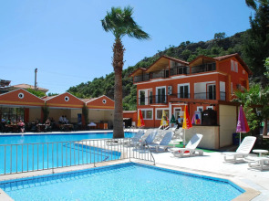 Akdeniz Beach Hotel