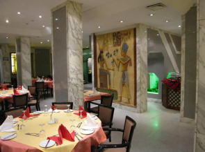 Philippe Luxor Hotel