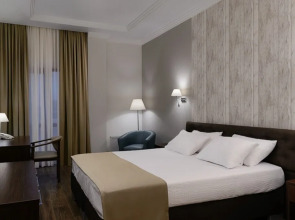 Imeni Chelyskintsev Hotel