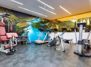 Отель The Views Oasis - Family Friendly