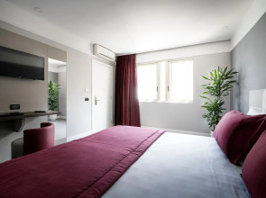 Отель Varese Roma